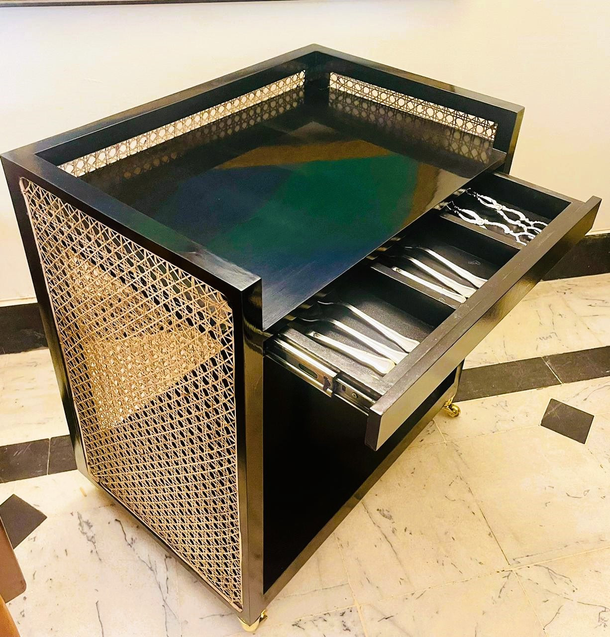 Savannah Tea Trolley